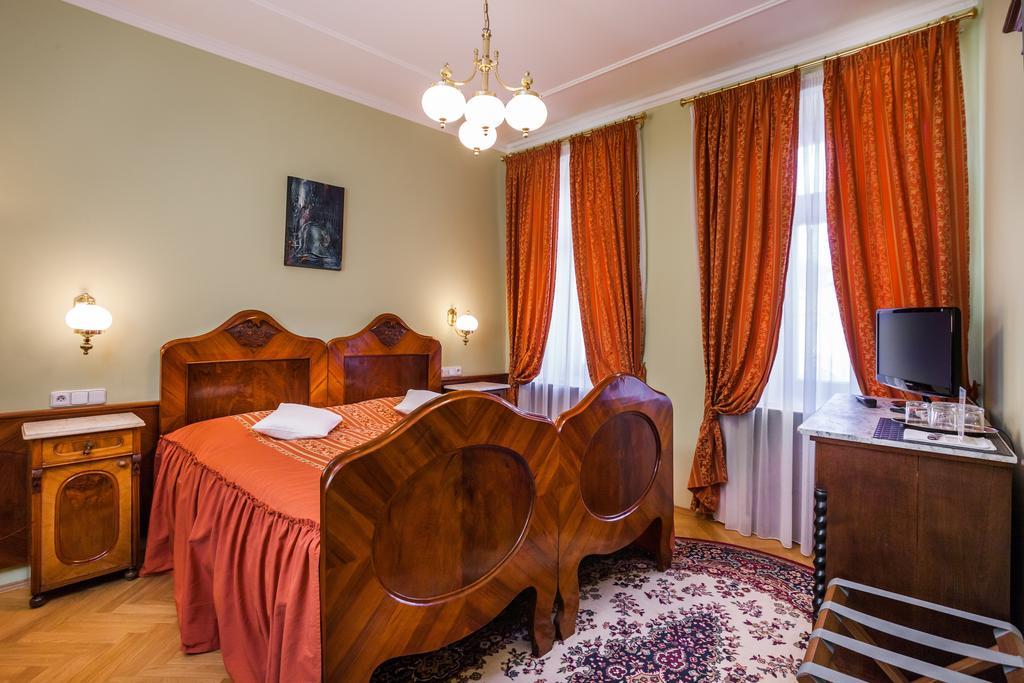 Hotel Jelinkova Vila Velké Meziříčí Værelse billede