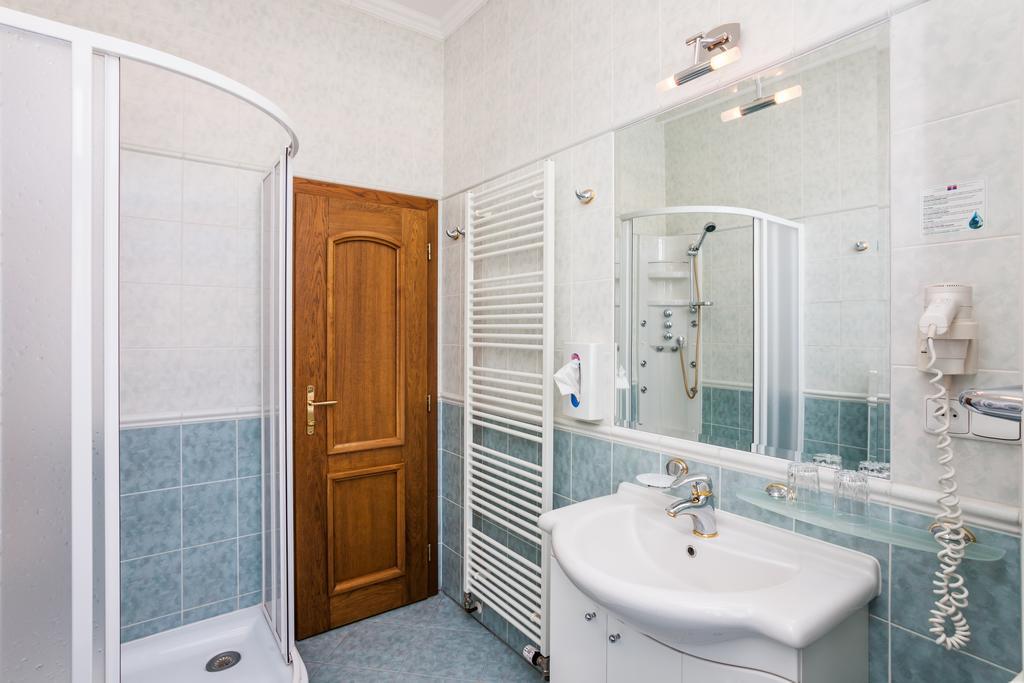 Hotel Jelinkova Vila Velké Meziříčí Værelse billede