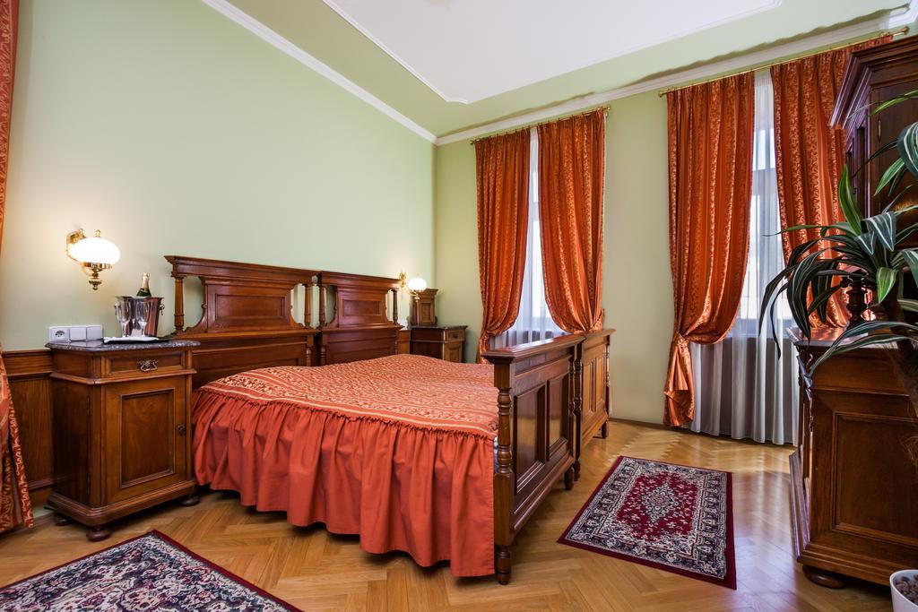 Hotel Jelinkova Vila Velké Meziříčí Værelse billede